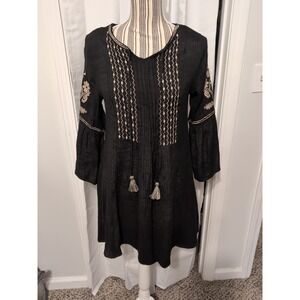 Cracker Barrel Boho Crinkle Tunic Black Gold Embroidery Bell Sleeves‎ Small